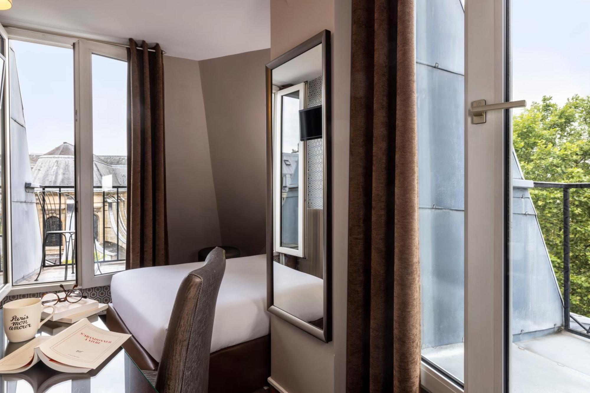 Single Room with Balcony