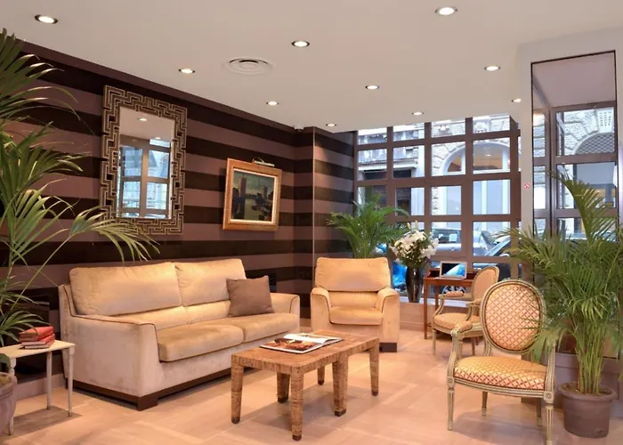 Hotel Volney Opera